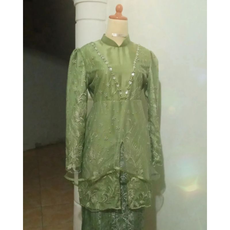 jasa jahit kebaya payet
