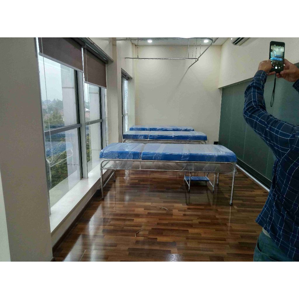 Beauty Bed For Therapy Spa Treatment (Massage Bed) /meja kecantikan facial & Spa
