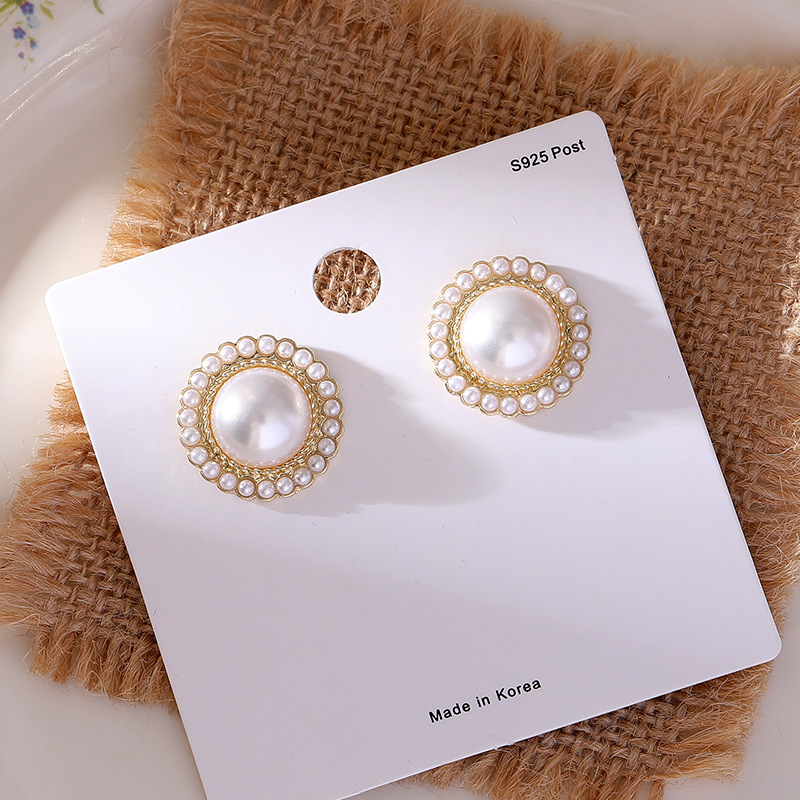 S925 Silver Needle Retro French Round Pearl Earrings Light Luxury High Baroque Earrings Temperament korea wanita aksesoris Anting tusuk
