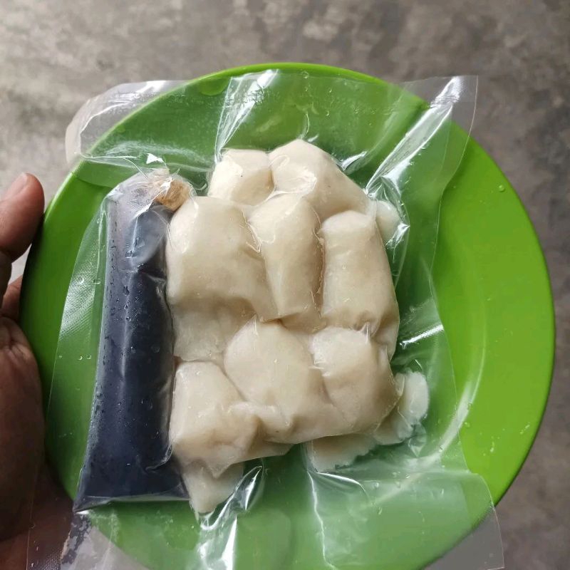 

Pempek Ikan Khusus Telur Kecil isi 10pcs