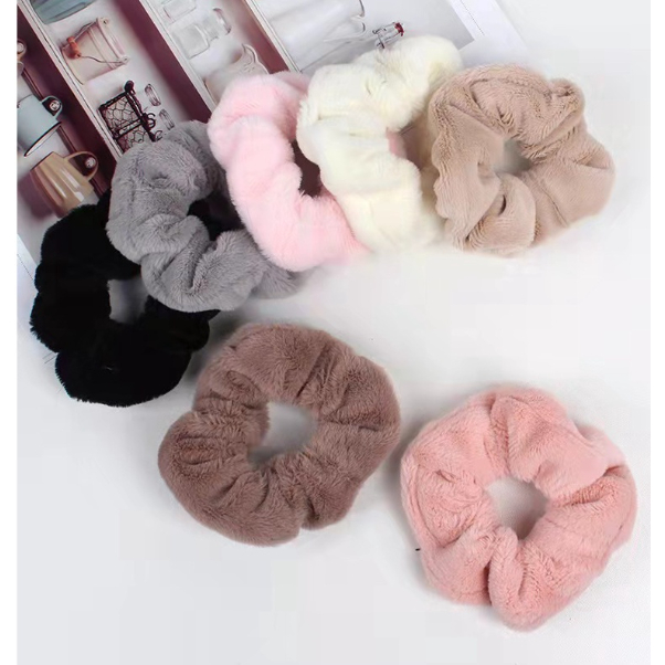 IKAT RAMBUT SCRUNCHIE KOREA HIJAB GELANG HAIRBAND KUNCIRAN CEPOL JILBAB LINGKAR BESAR BULU LEMBUT KOREA MOTIF POLOS IKAT RAMBUT KOREA