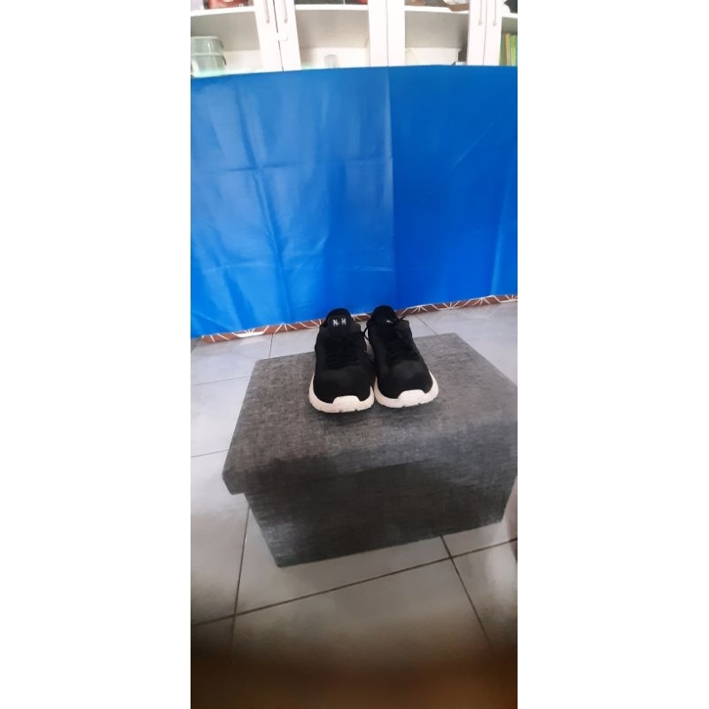 Preloved Sepatu Nah Project YAS Jokowi