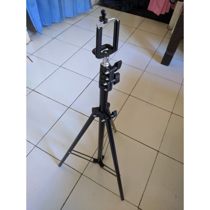 Tripod Terlaris Tripod HP tinggi  2,1 meter Plus Holder U