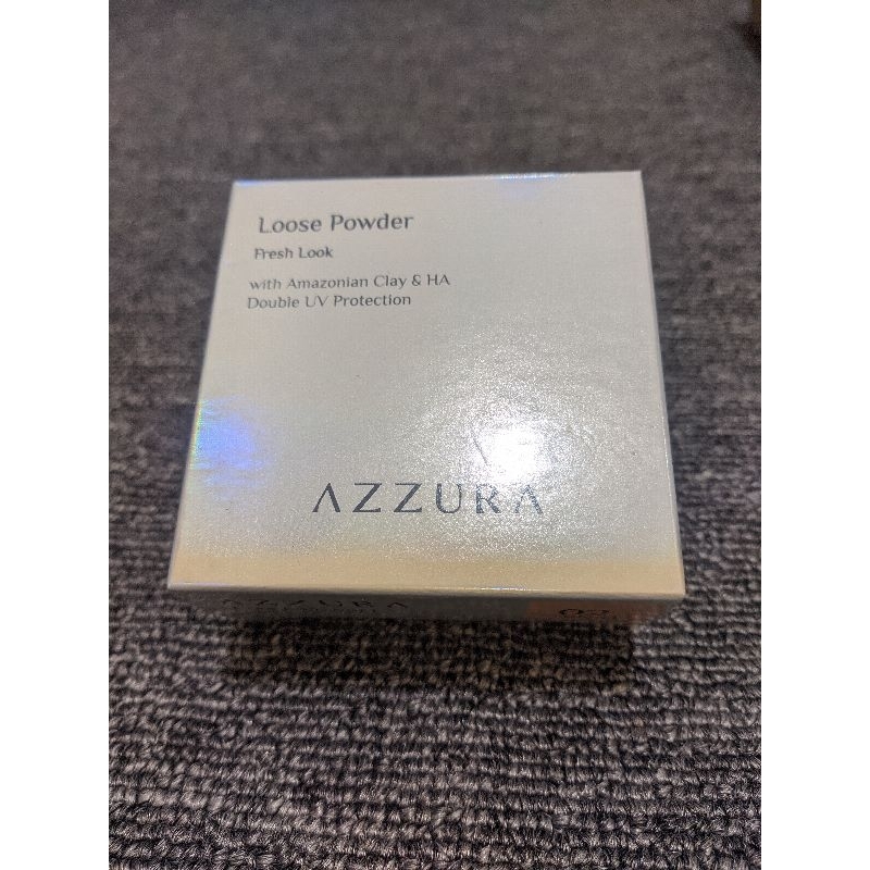 Azura loose powder & compact powder