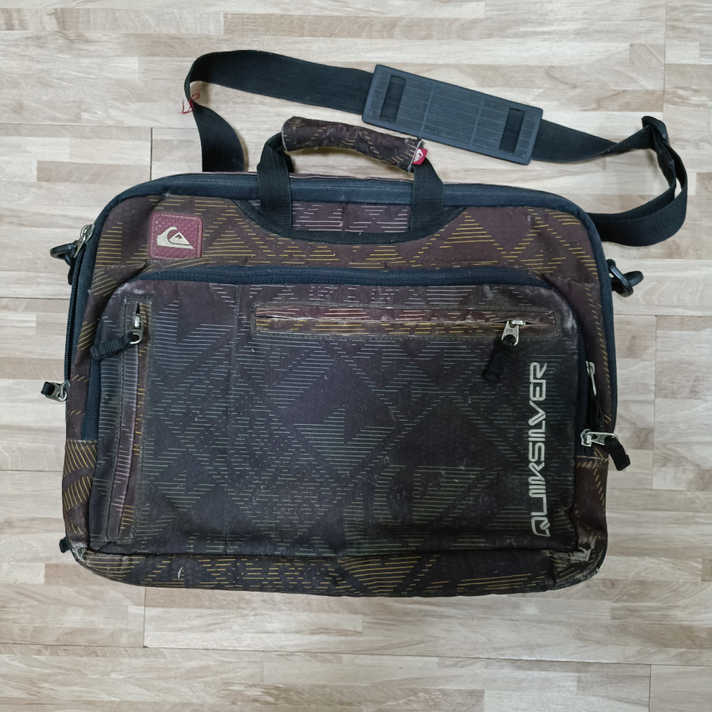 Tas Selempang Sling Bag Quiksilver Planet Surf Original Bekas