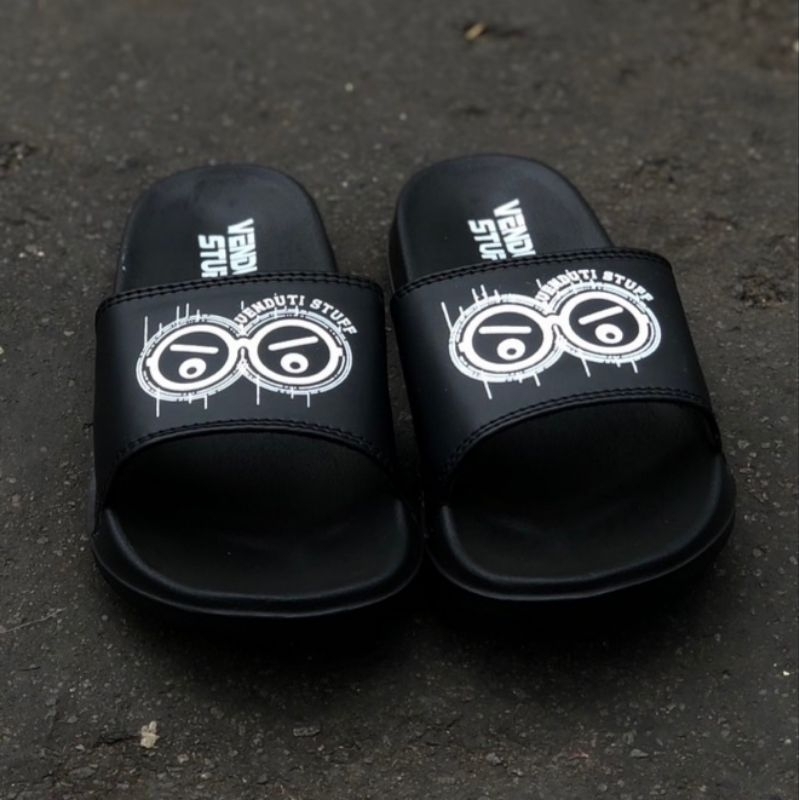 Sandal Slide Venduti Stuff Original Unisex Sandal Slip On Pria Wanita Black White