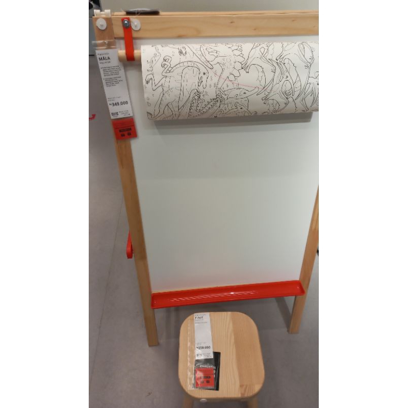 

papan tulis ikea bisa bolak balik pakai spidol dan kapur