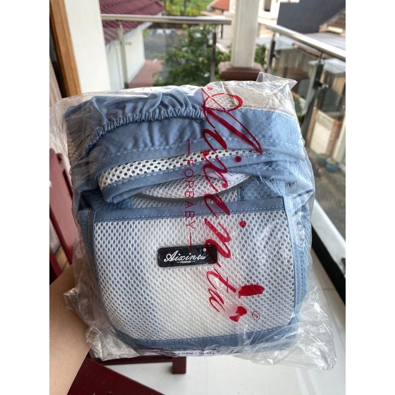 GENDONGAN BAYI MASIH BARU