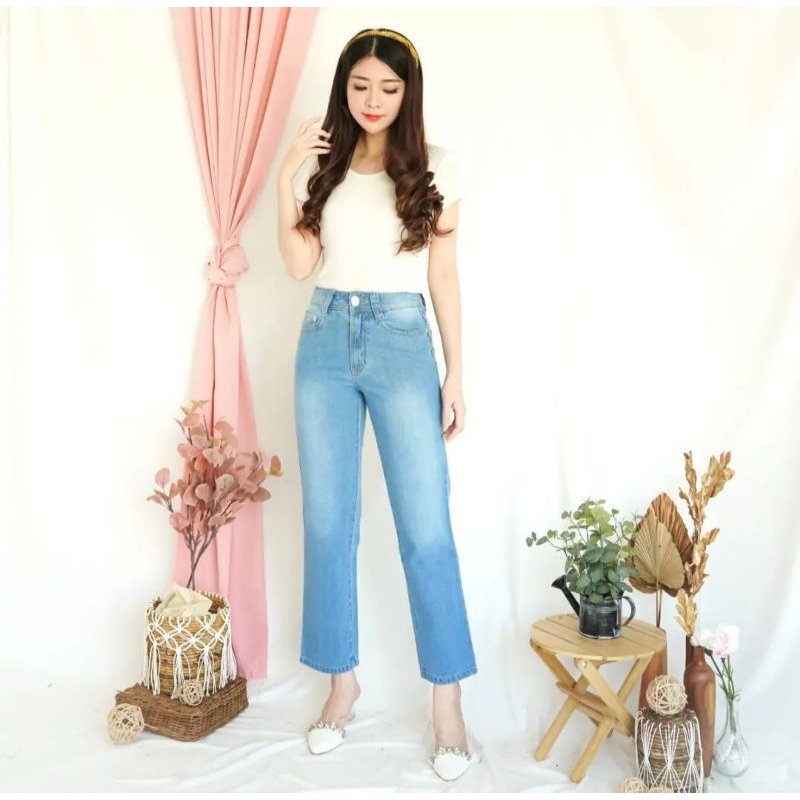 Celana Panjang Wanita Model Boyfriend Widie Jeans
