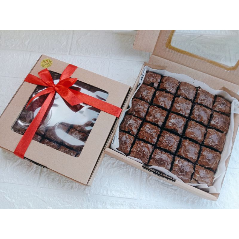 

HAMPERS BROWNIES COKELAT NATAL, VALENTINE, GIFT CINTA, KADO CANTIK, KADO SPESIAL