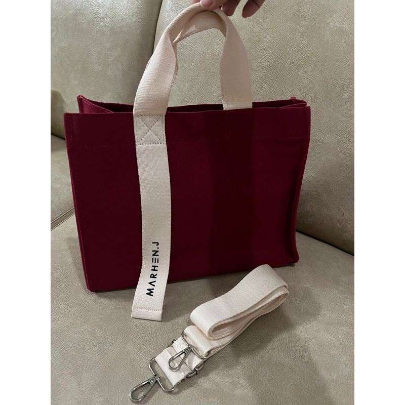 marhenn j rico magnet woman tote bag / tas tenteng wanita kerja tote marhen j maroon large Preloved