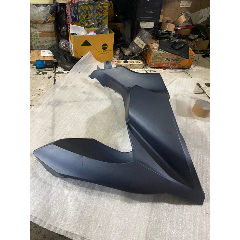 sayap pcx 160 original biru dof kiri