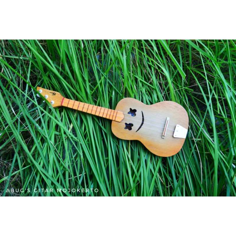 Ukulele / Kentrung PKK Bangsal ASLI NO TIPU2 BAHAN SIDE BACK KAYU