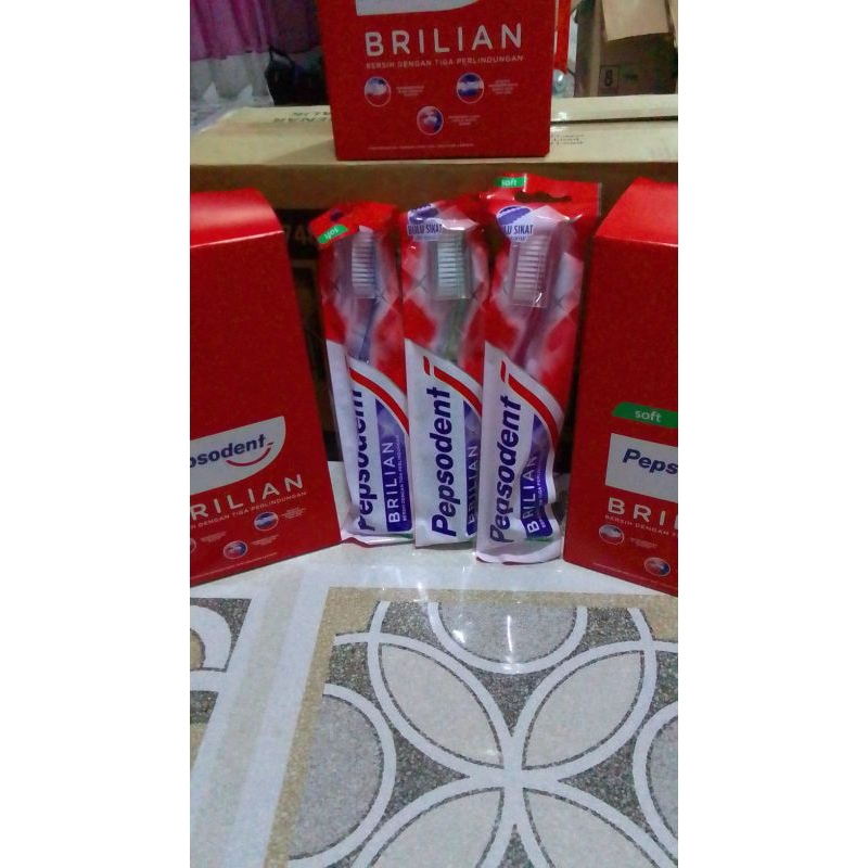 Sikat Gigi Pepsodent Brilian Soft (3 Pcs)