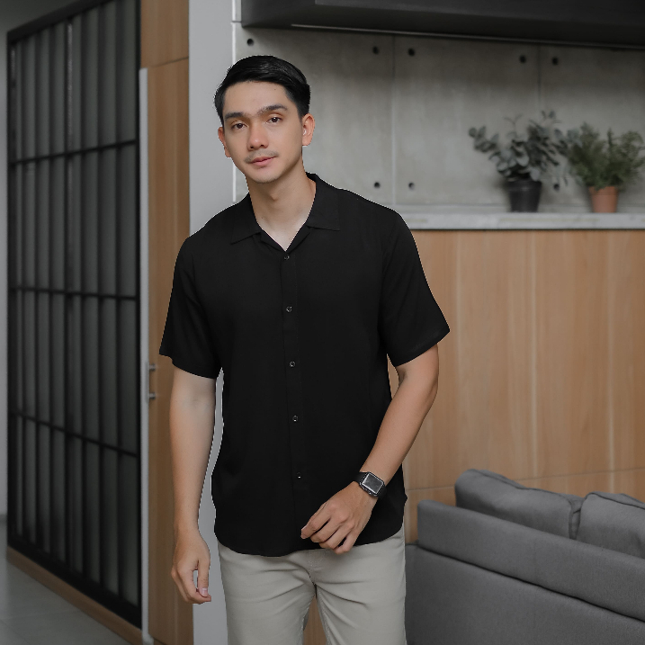 STYLELAKI Kemeja Pendek Rayon Pria Kemeja Hawai Polos