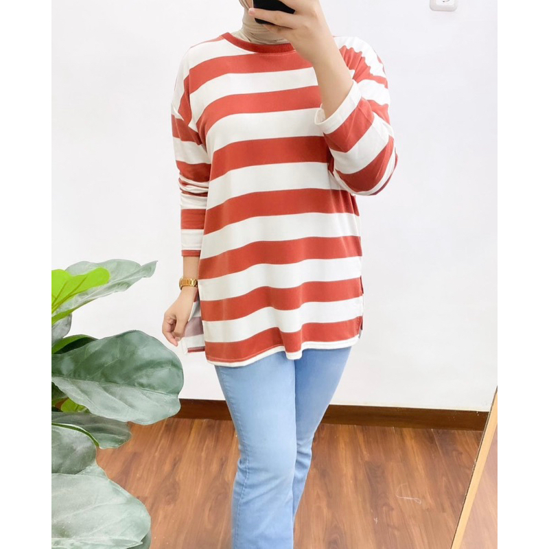 9451 atasan wanita kaos import salur tangan panjang atasan wanita oversize(2)