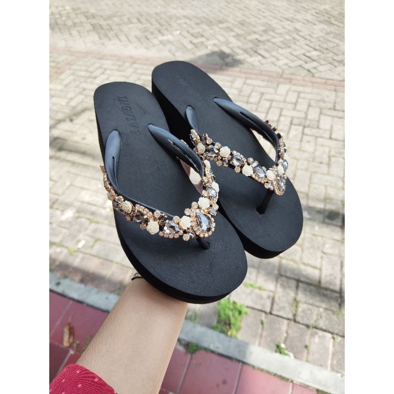 Ingvivi Swarovski Wedges motif bunga 5 cm 160-A Sandal jepit/ sandal jepit/ingvivi/polos