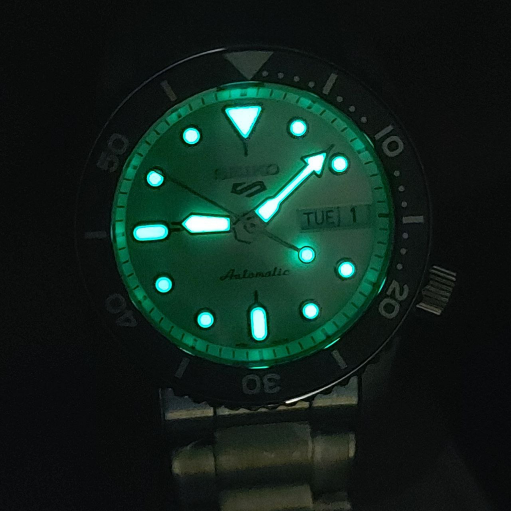 Seiko 5 Sports SRPK31K1 SKX Midi Mono - Jam Tangan Pria SRPK31