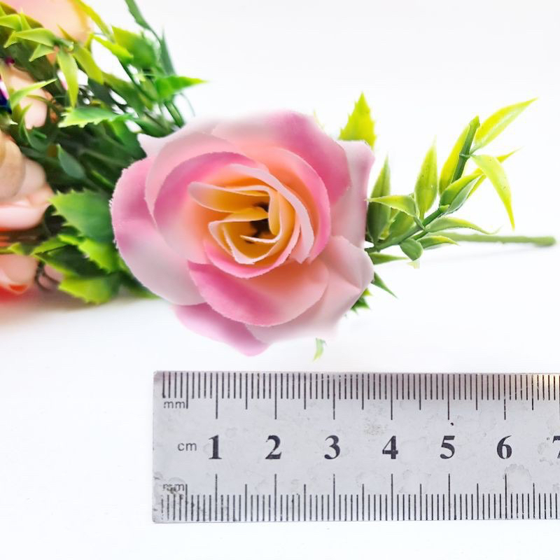 Bunga Mawar Rumput Artificial