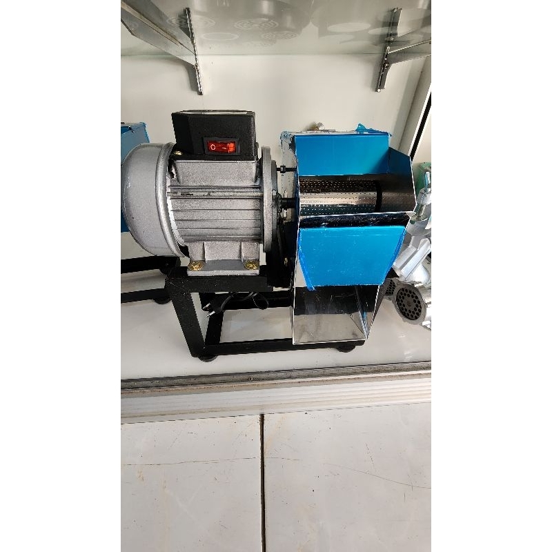 Terlaris di Toko Mesin Parutan Kelapa Mini Kecil Listrik dengan Corong Parut Singkong Ubi | 200W