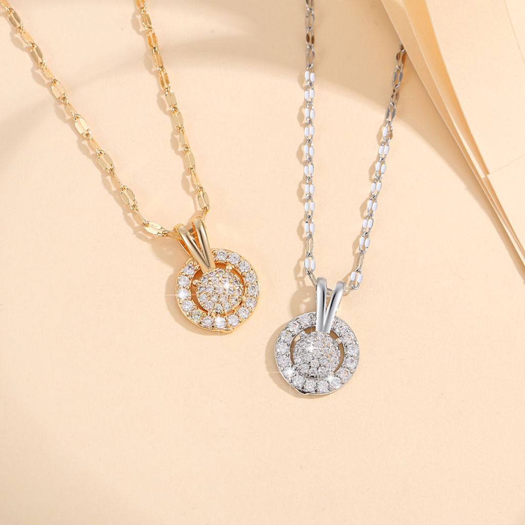 Y112 【Barang spot】Kalung Titanium Wanita Anti Karat Kristal Zirkon Liontin Mewah Lapis Emas 18k Perhiasan Korea