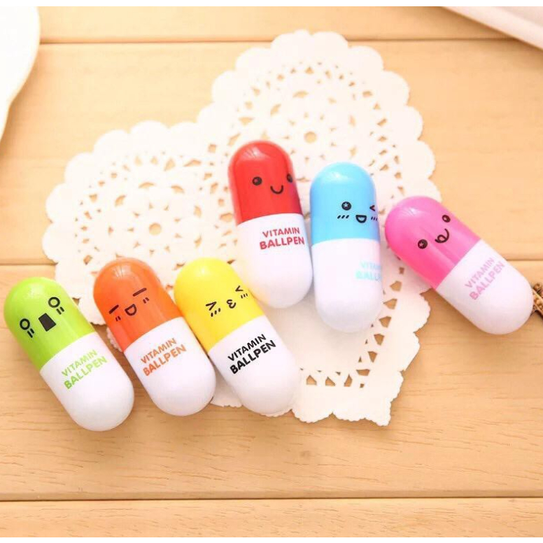 

[ GOGO ] Pulpen Kapsul Bentuk Vitamin Obat Karakter Emoticon Lucu / Pena / Bolpoin