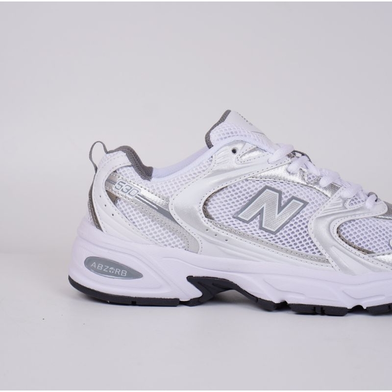 Sepatu New Balance 530 White Silver Metallic