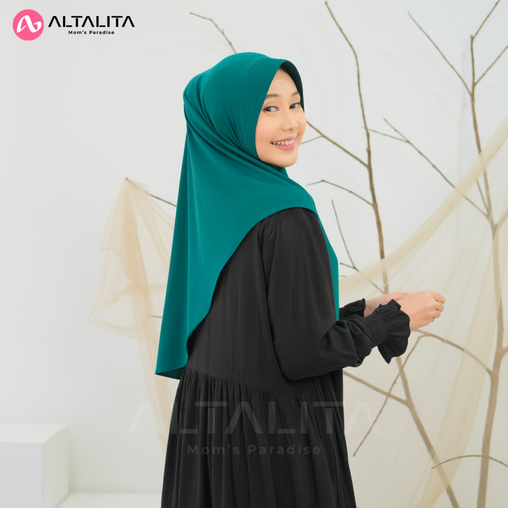 Altalita - Jilbab Instan Qanita Penguin Size L Hijab Bergo Hamidah Sport Olahraga Volly Futsal Senam Kerudung Sekolah Instan Menutup Dada Bahan Jersey Premium pet Tebal Terbaru