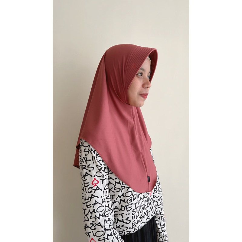 BERGO HAMIDAH PINGUIN SIZE M JILBAB PINGUIN SIZE M