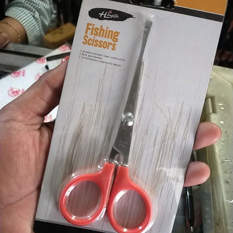 

GUNTING DENGAN PELEPAS KAIL