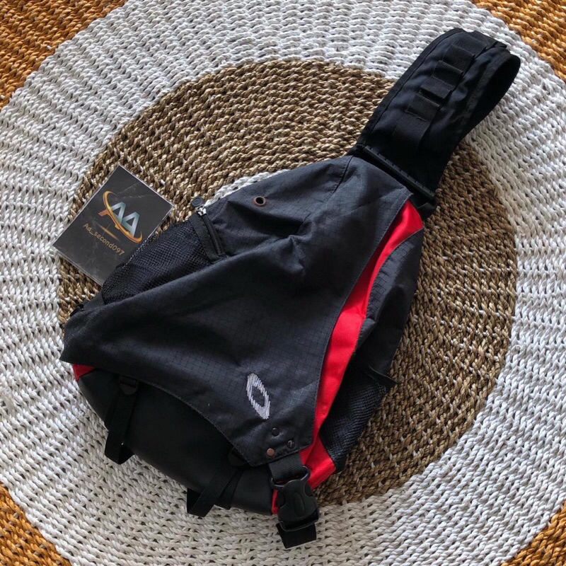 Oakley Sandbag