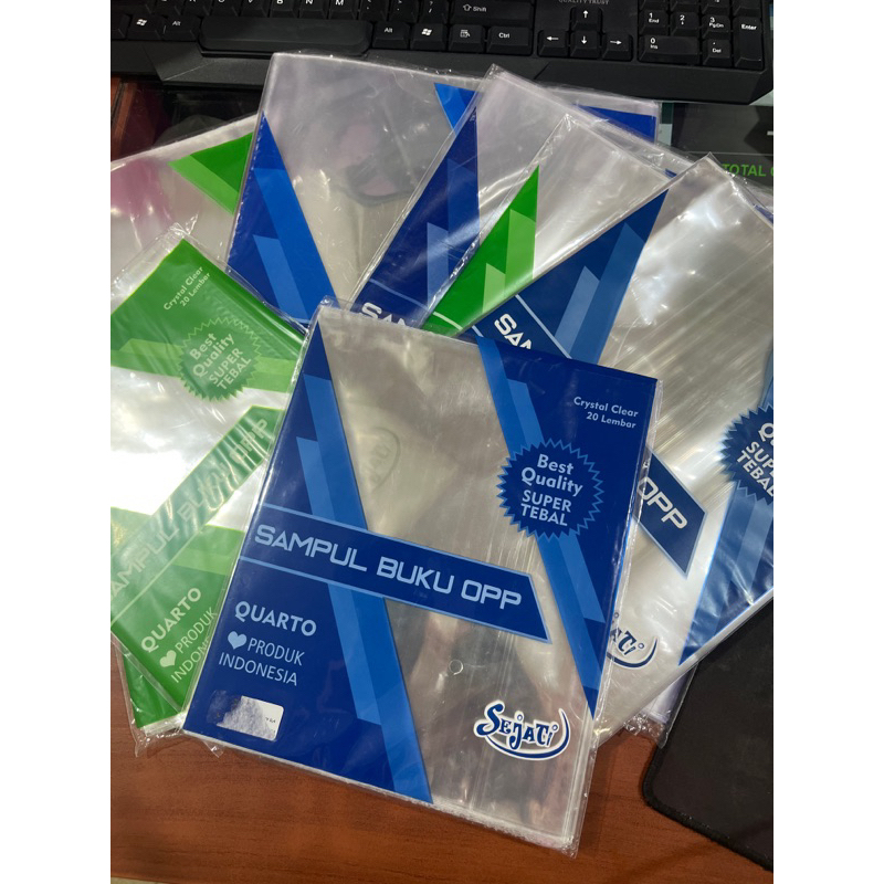 

1 pak sampul buku plastik jenis lem/slip ukuran quarto/boxy/lks/folio