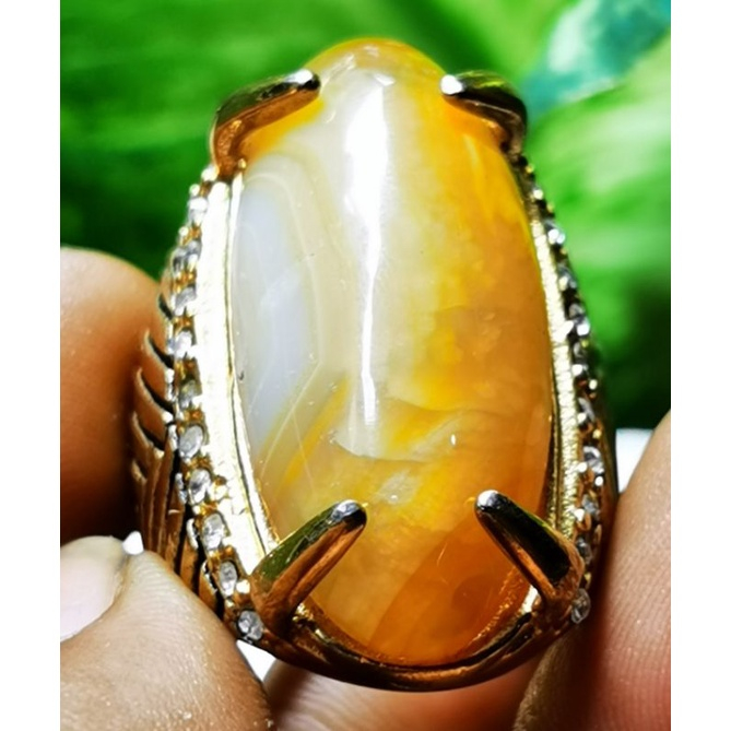 Batu akik natural pandan sutra