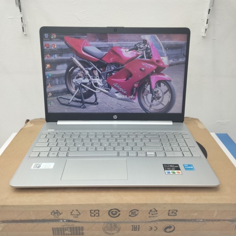 Laptop Hp 15s-fq2705TU Intel core i3 1115G4 RAM 4GB SSD 512GB LIKE NEW GARANSI RESMI SAMPE 2025