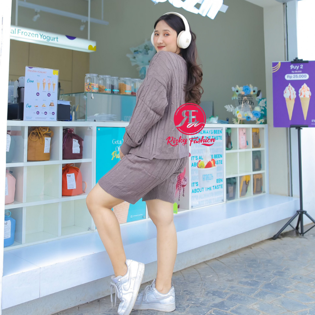 rizkyfashionrajut/Arsyla sweater dan celana set wanita