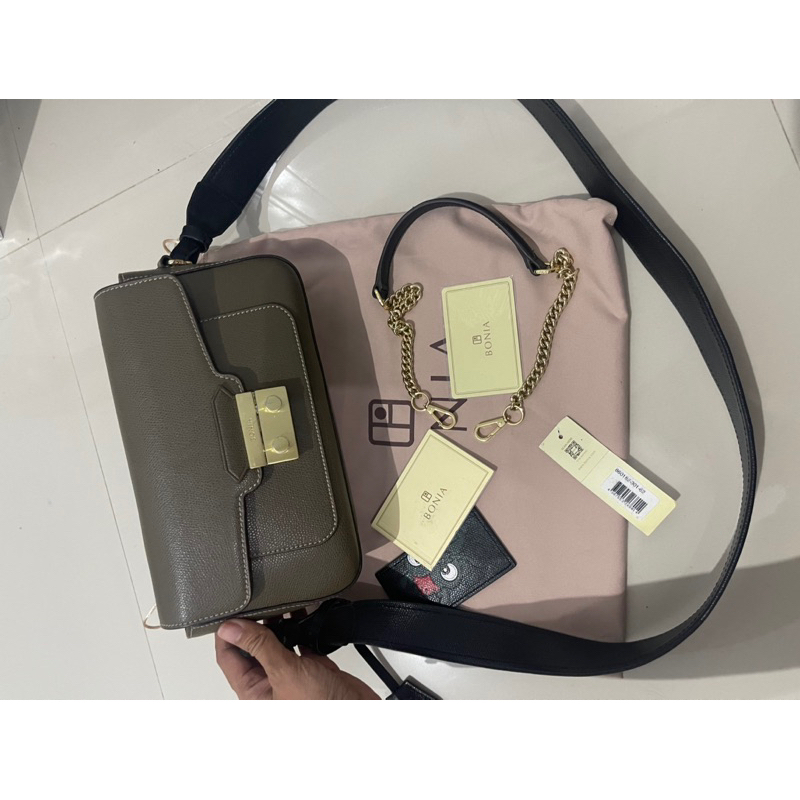 bonia sling bag preloved