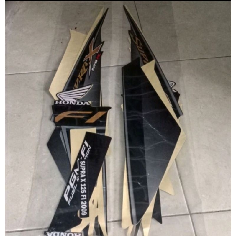 Striping stiker honda Supra X 125 FI tahun 2009 biru dongker