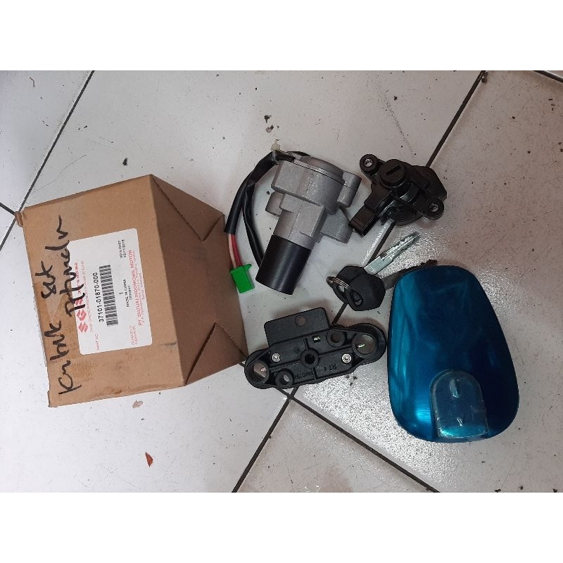 Kunci Kontak Set + Tutup Tangki Suzuki Thunder 125 Original SGP 37101-01870-000