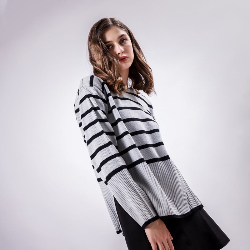 Sweater LAYLA Stripe Knit / Baju Rajut Wanita Lengan panjang Motif Garis