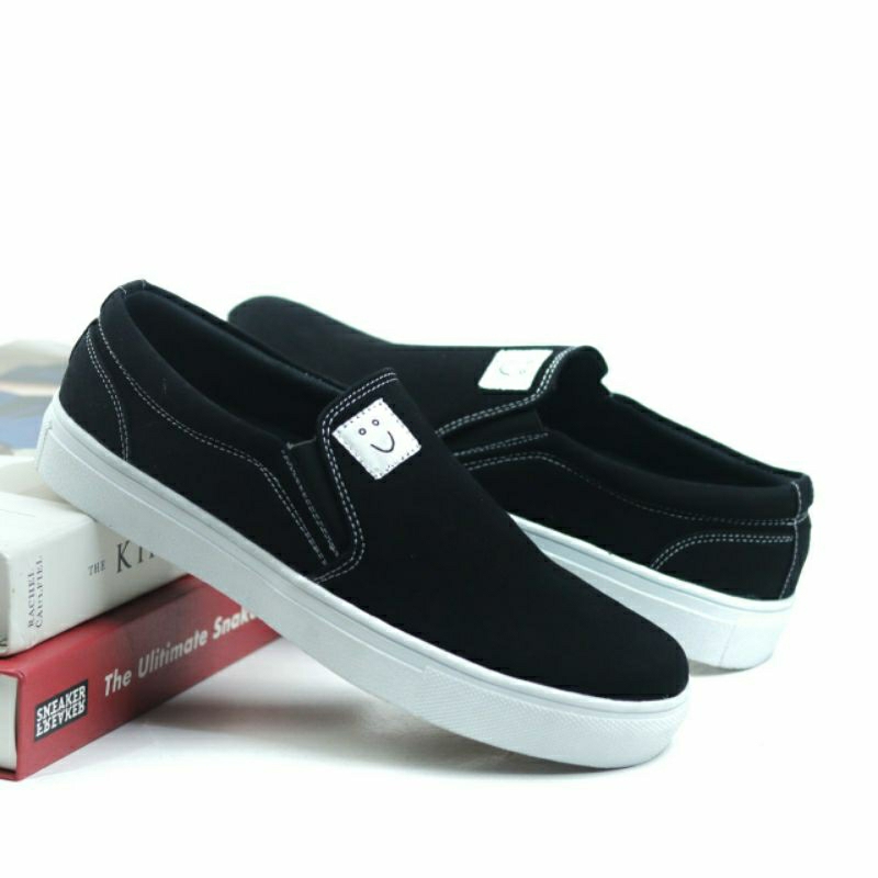 MUZAN Sepatu Slip On Sneakers Pria Warna Hitam Casual Santai Sekolah Kuliah Canvas Premium