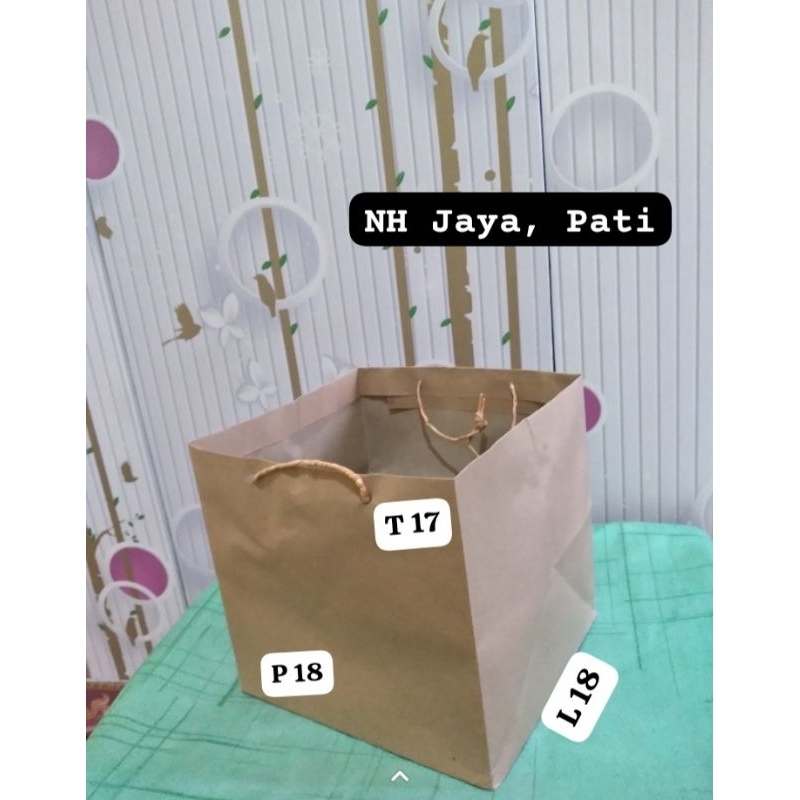 

Paperbag Thinwall 1500ml ukuran 18x18x17|Tas kertas Dus 15x15