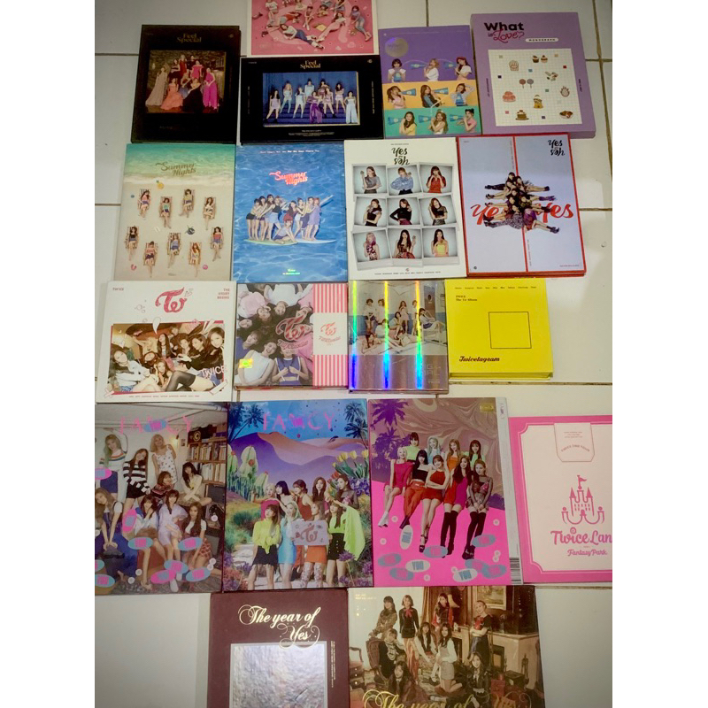 TWICE ALBUM PRELOVED ALBUM ONLY