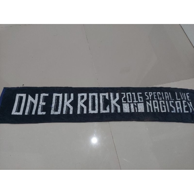 ONE OK ROCK TOWEL LIVE IN NAGISAEN 2016