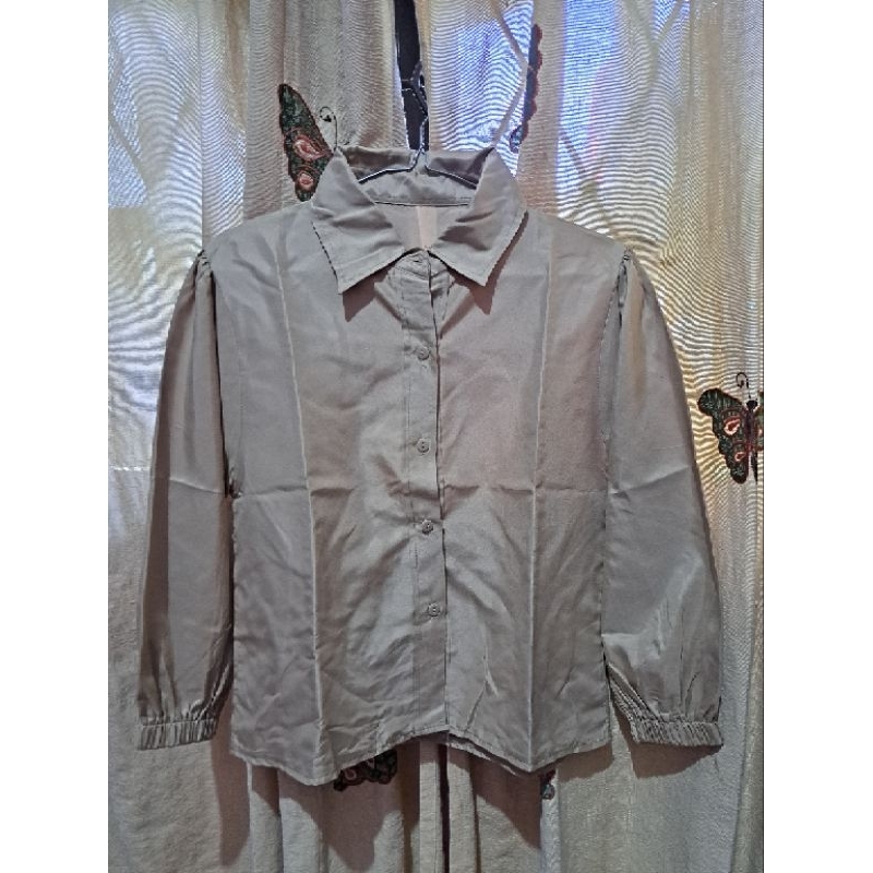 preloved kemeja wanita cream