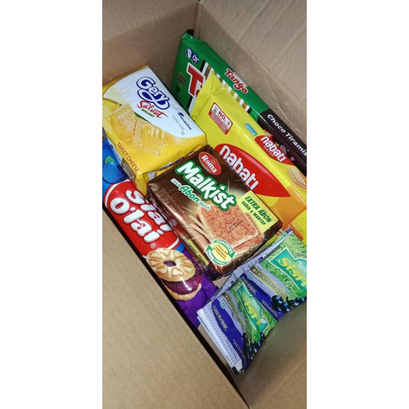 

Snack Lokal Mystery Box{Baca Dekskripsi)