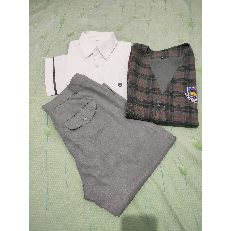 Seragam SMA Penabur preloved