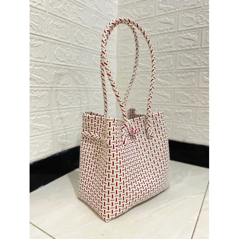 Tas Anyaman Plastik Jali / Tas Belanja Wanita Motif Merah Gold Premium Majid Tas Handmade