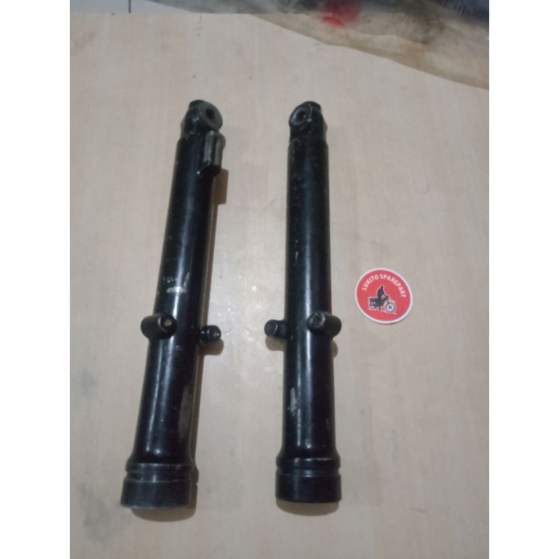bathem shock depan Yamaha YT 115 original