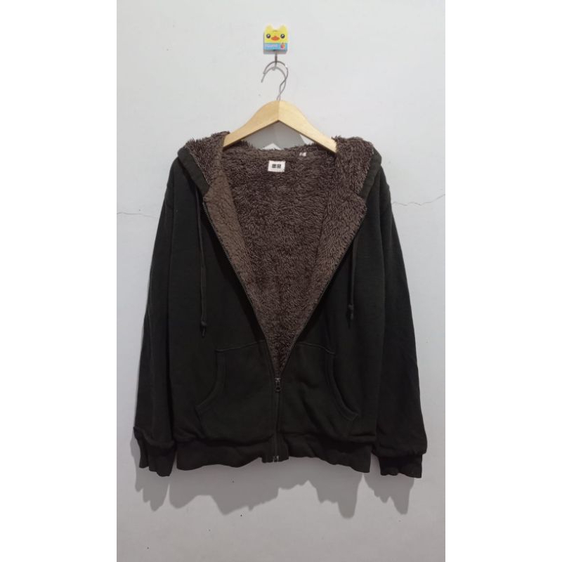 Hoodie zipper Uniqlo bulu serpa original bahan terbaik