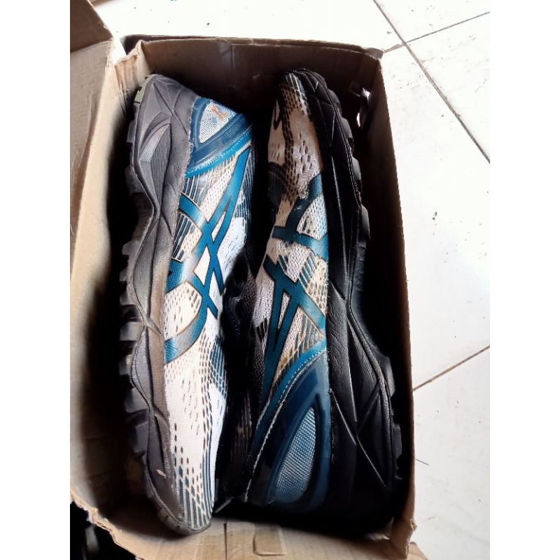 asics nimbus 21 second size 44